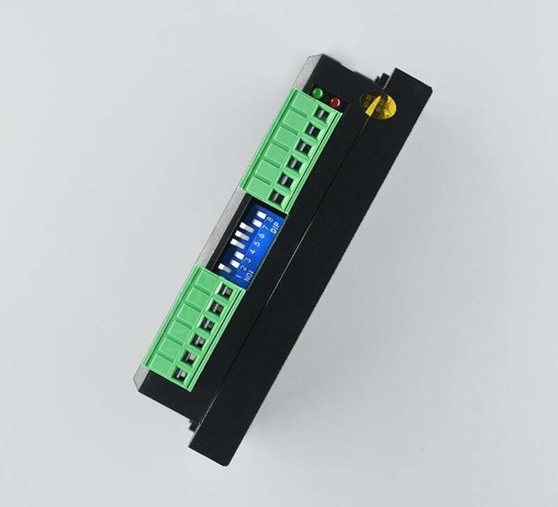 原廠定制開發(fā)方案銷售DM542數(shù)字兩相步進(jìn)驅(qū)動器提供套件燒錄程序芯片 - 產(chǎn)品展示